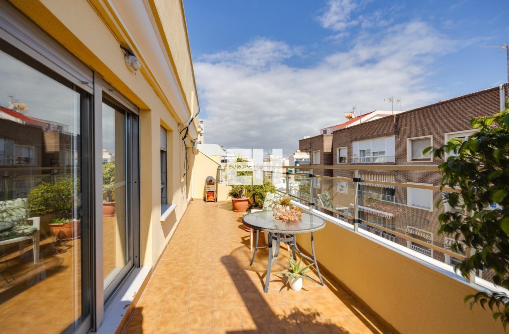 Segunda mano - Atico - Torrevieja - Centro