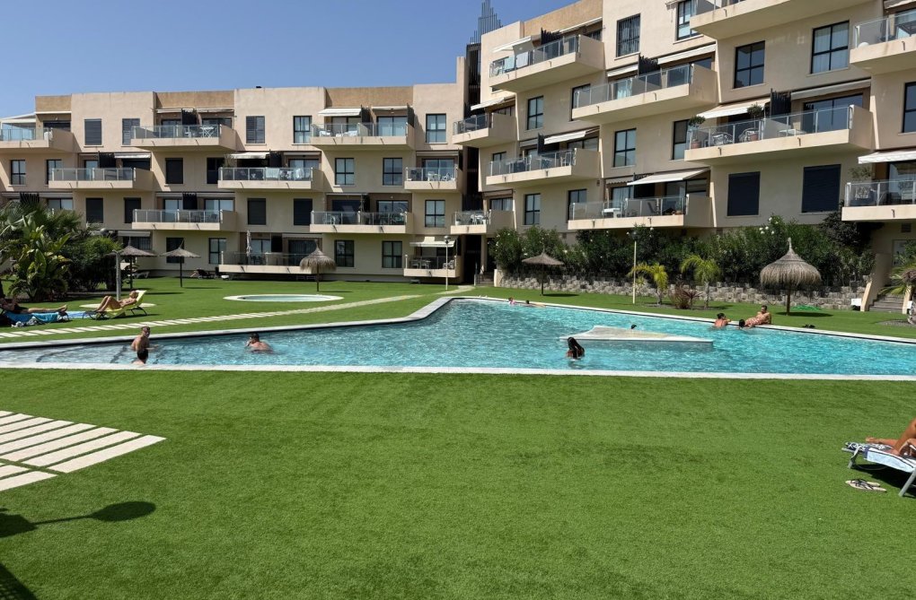 Segunda mano - Bungalow - Orihuela Costa - La Zenia