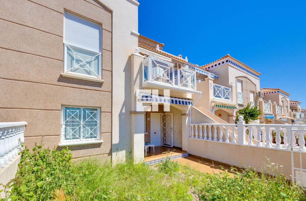Segunda mano - Bungalow - Torrevieja - Aguas Nuevas 1