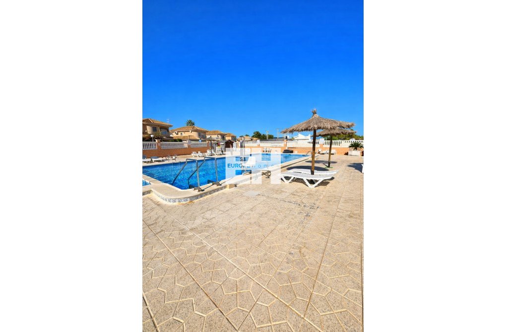 Segunda mano - Bungalow - Torrevieja - Costa Blanca