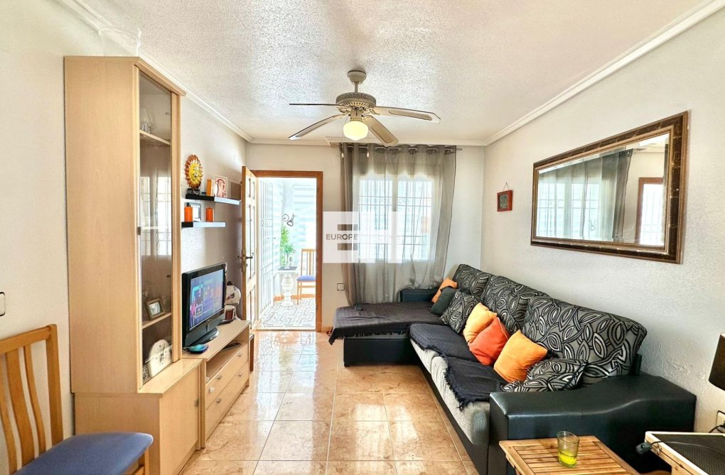 Segunda mano - Bungalow - Torrevieja - El Limonar