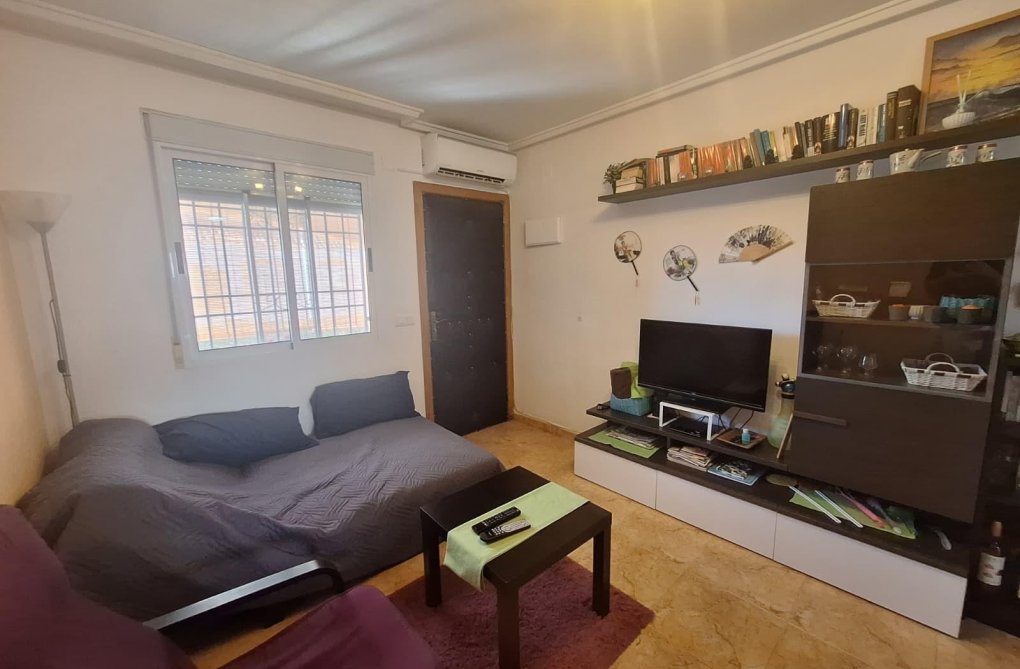 Segunda mano - Bungalow - Torrevieja - El Limonar