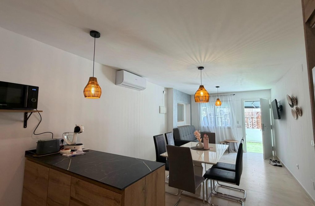 Segunda mano - Bungalow - Torrevieja - La Veleta