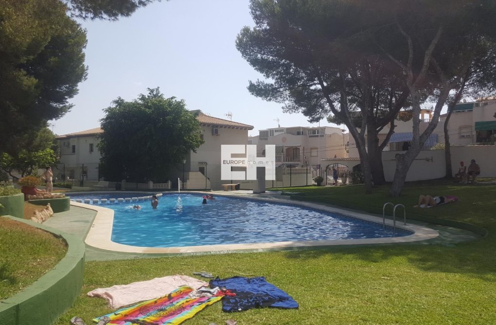 Segunda mano - Bungalow - Torrevieja - Lago Jardin