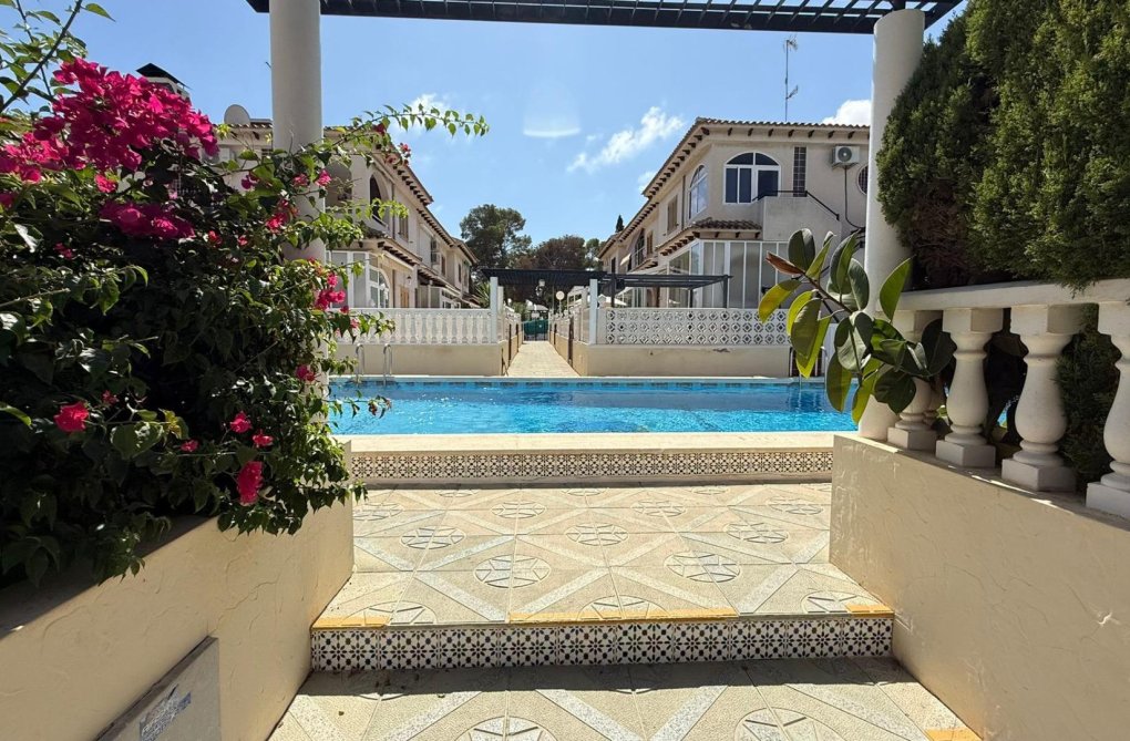 Segunda mano - Bungalow - Torrevieja - Punta Prima