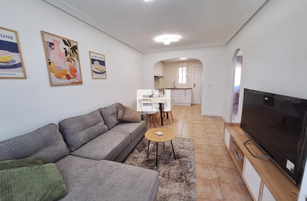 Segunda mano - Bungalow - Torrevieja - Sector 25
