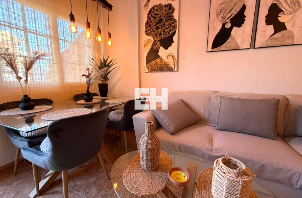 Segunda mano - Semi Detached - Orihuela Costa - Villamartín