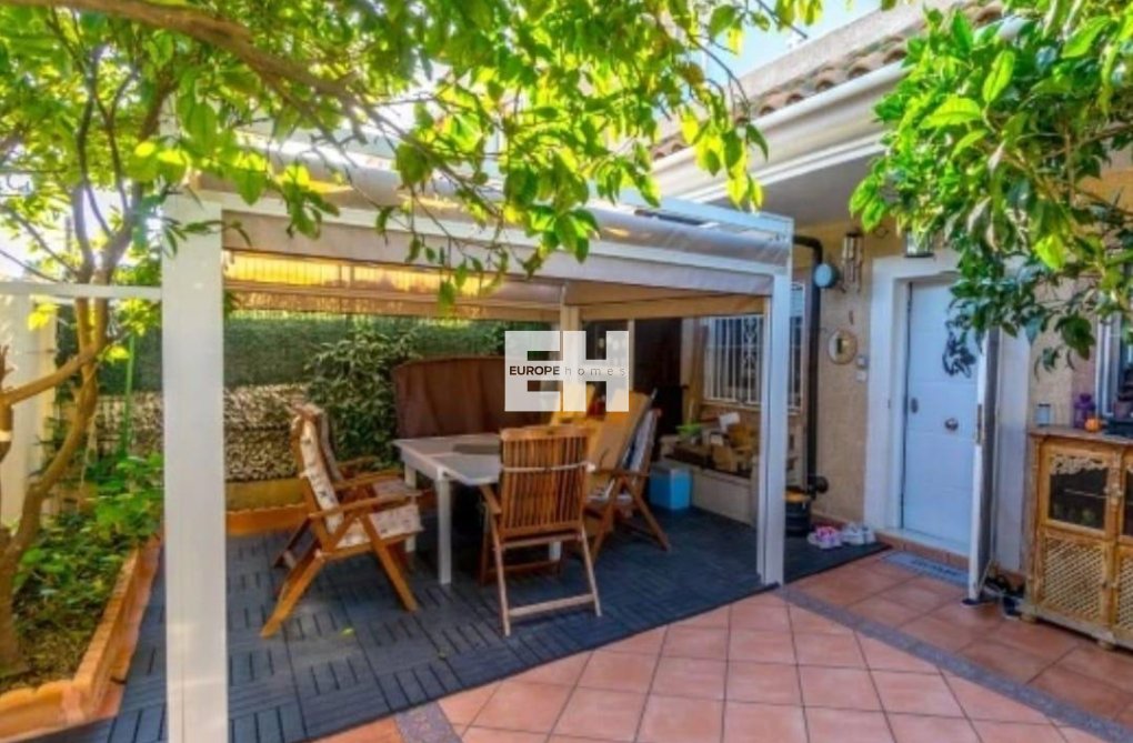 Segunda mano - Semi Detached - Torrevieja - Aguas Nuevas