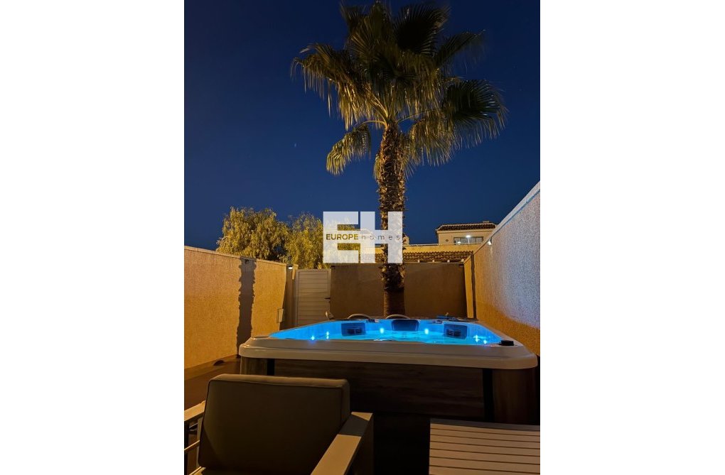 Segunda mano - town house - Avileses - Jerónimo Y Avileses