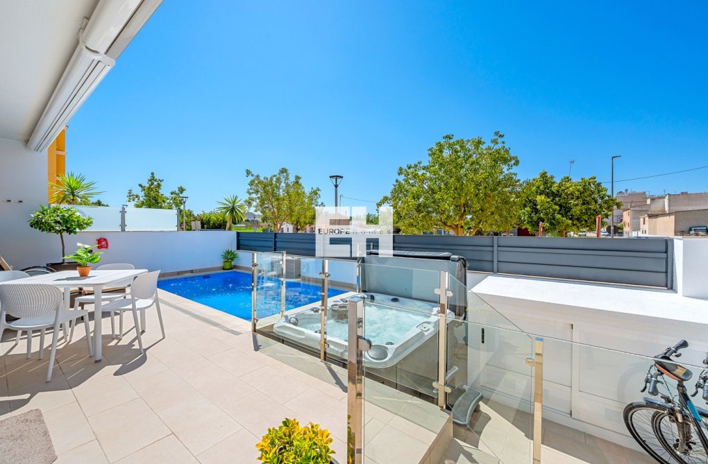 Segunda mano - town house - Formentera del Segura - Costa Blanca