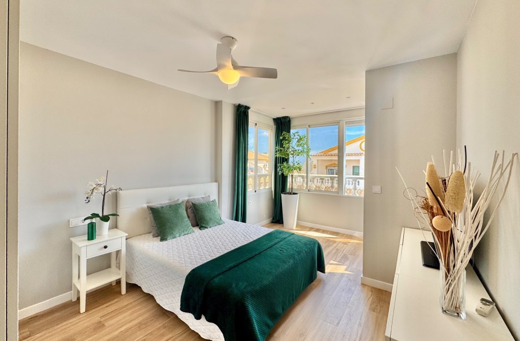 Segunda mano - town house - Orihuela Costa - Costa Blanca