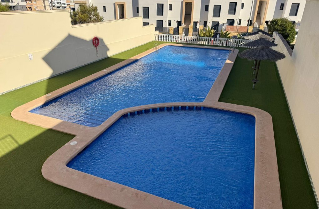 Segunda mano - town house - Orihuela Costa - Los Dolses