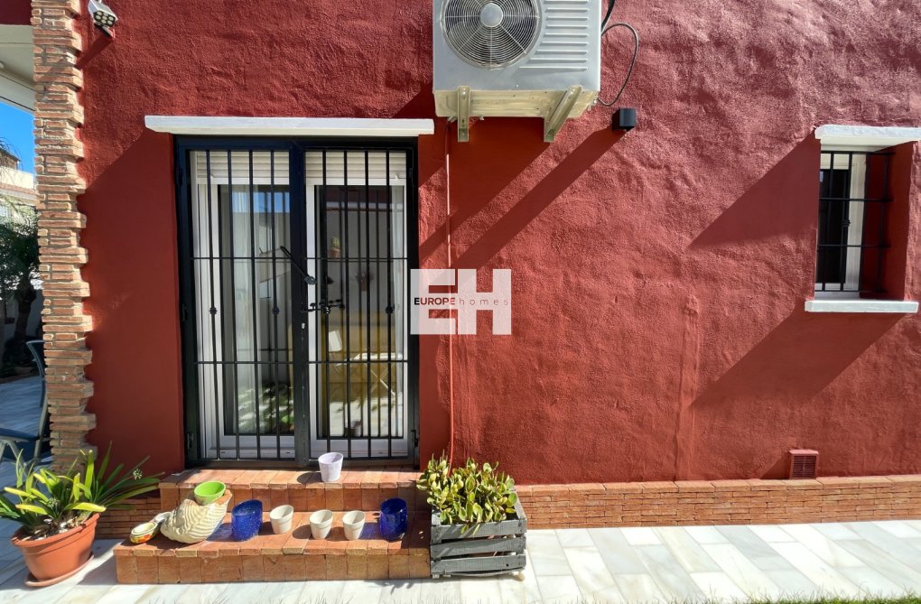 Segunda mano - town house - Torre de la Horadada - Costa Blanca