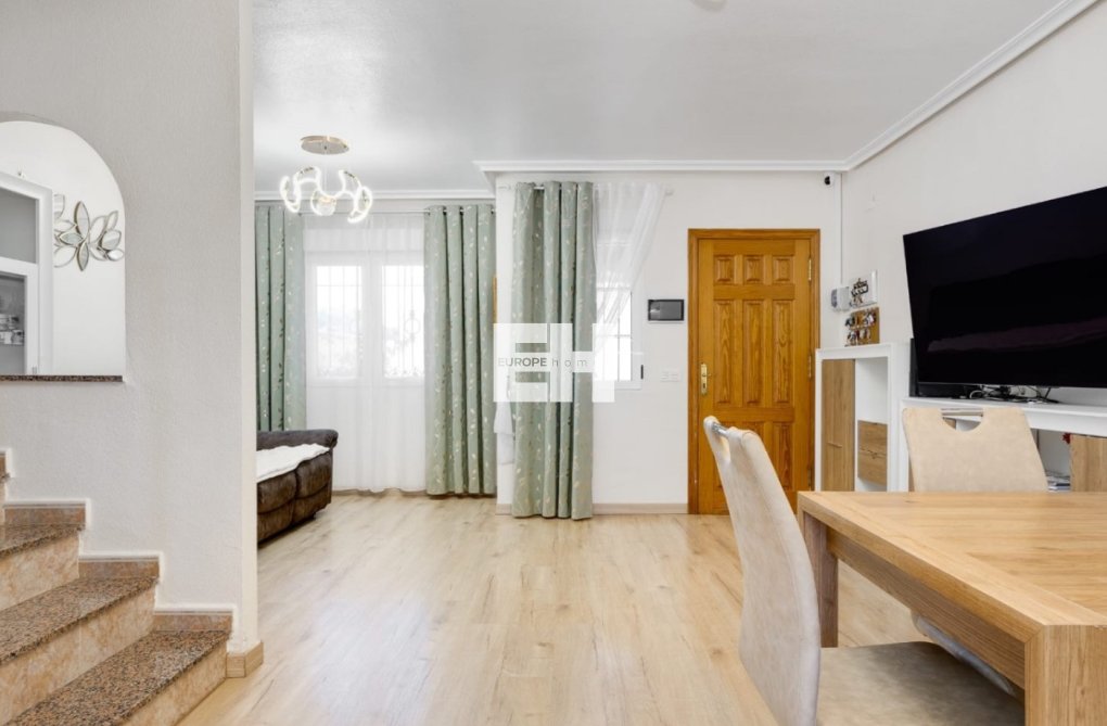 Segunda mano - town house - Torrevieja - Costa Blanca