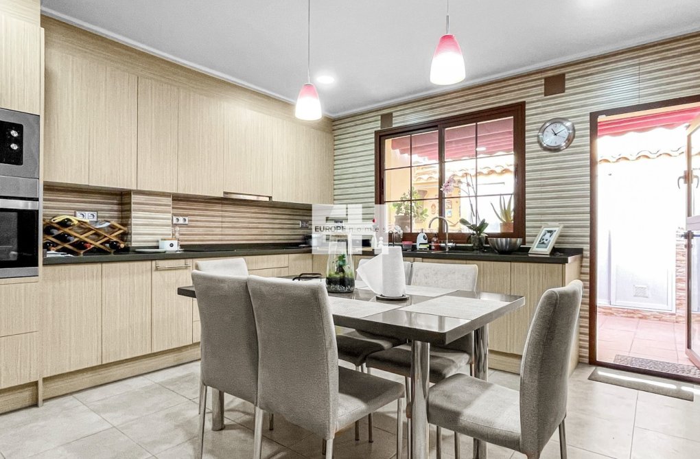 Segunda mano - town house - Torrevieja - Costa Blanca