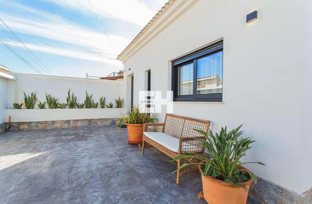Segunda mano - town house - Torrevieja - La Siesta