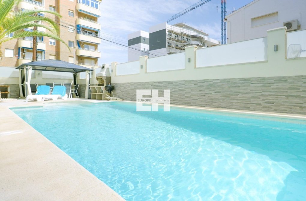 Segunda mano - town house - Torrevieja - Punta Prima