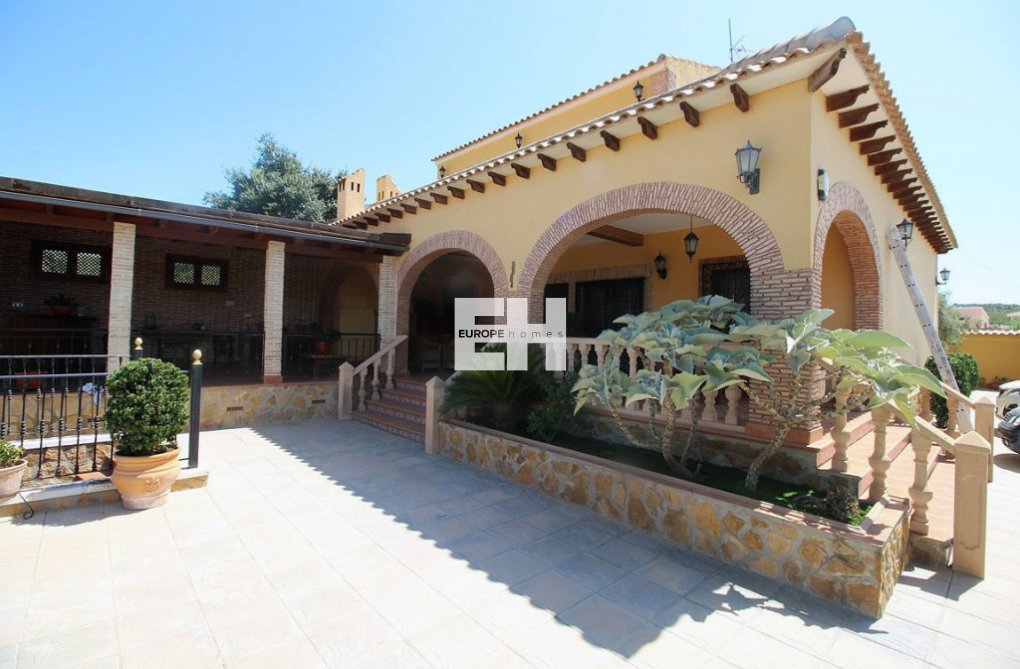 Segunda mano - villa - Bigastro - Inland