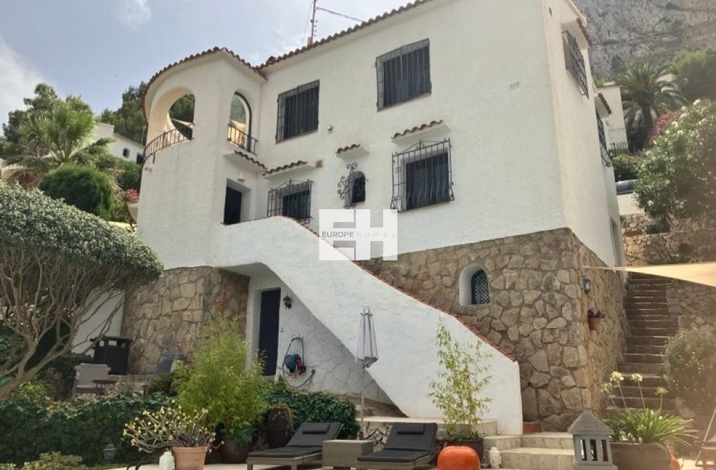 Segunda mano - villa - Calpe - Costa Blanca