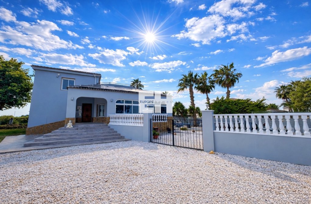 Segunda mano - villa - Catral - Costa Blanca
