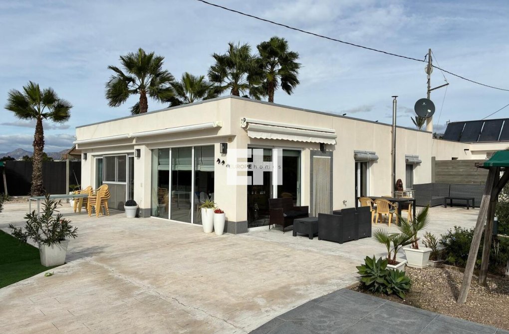 Segunda mano - villa - Crevillent - Costa Blanca
