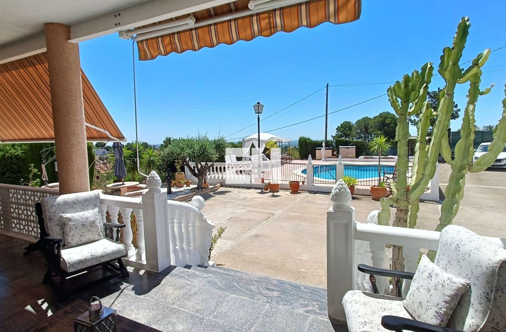 Segunda mano - villa - Crevillent - Inland