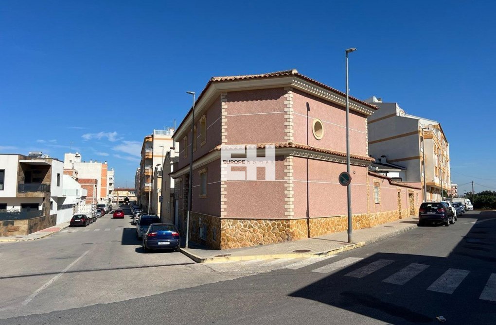 Segunda mano - villa - Formentera del Segura - C- Cooperativa
