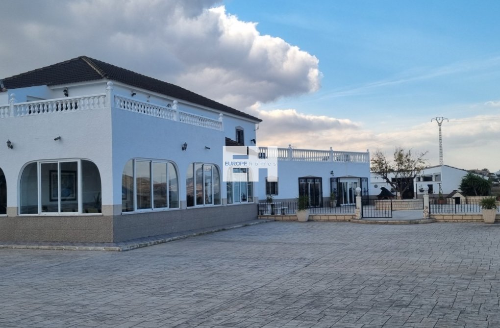 Segunda mano - villa - Hondón de los Fráiles - Inland
