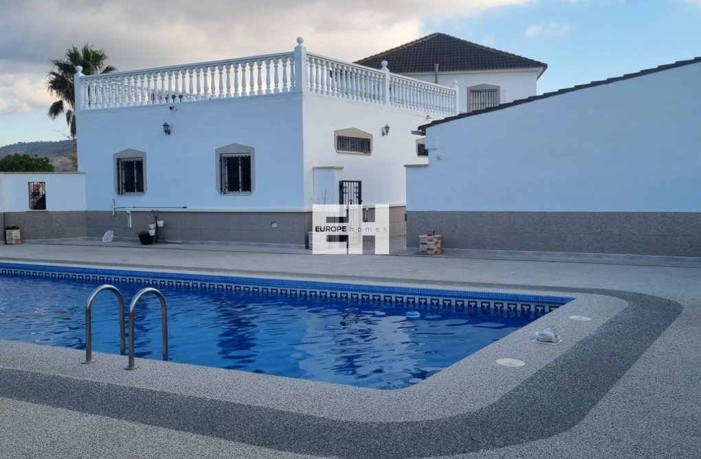Segunda mano - villa - Hondón de los Fráiles - Inland