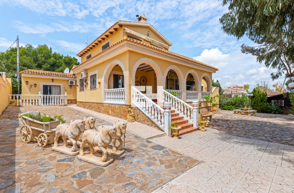 Segunda mano - villa - Jacarilla - Inland