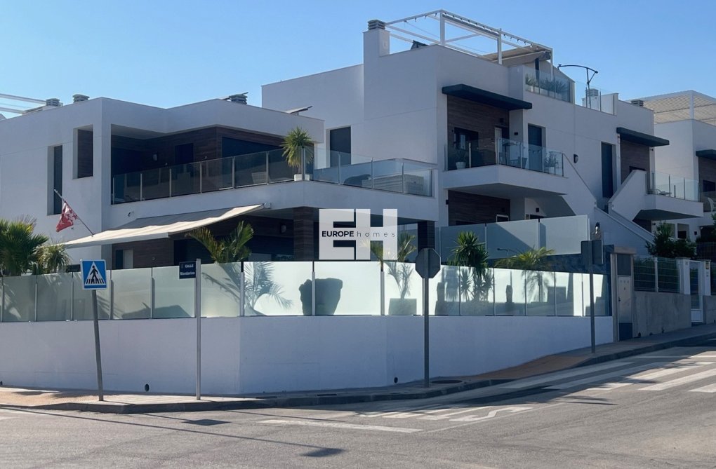 Segunda mano - villa - Los Montesinos - Costa Blanca