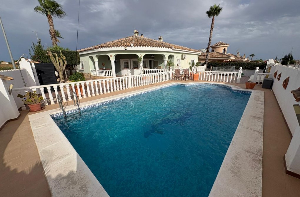 Segunda mano - villa - Murcia - Inland