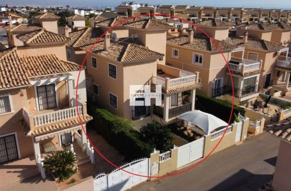Segunda mano - villa - Orihuela Costa - Costa Blanca