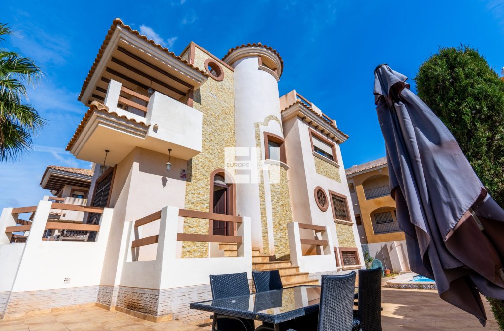 Segunda mano - villa - Orihuela Costa - Costa Blanca