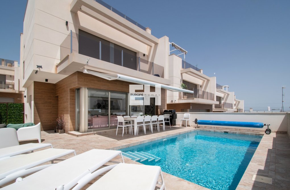 Segunda mano - villa - Orihuela Costa - Costa Blanca