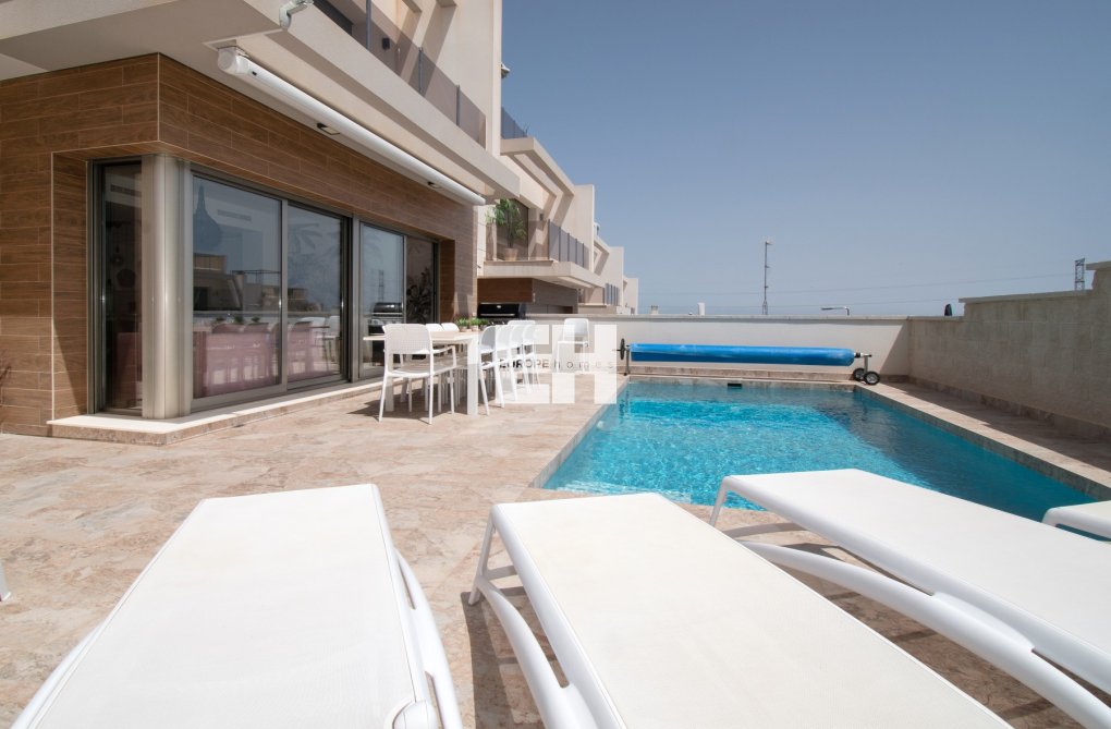 Segunda mano - villa - Orihuela Costa - Costa Blanca