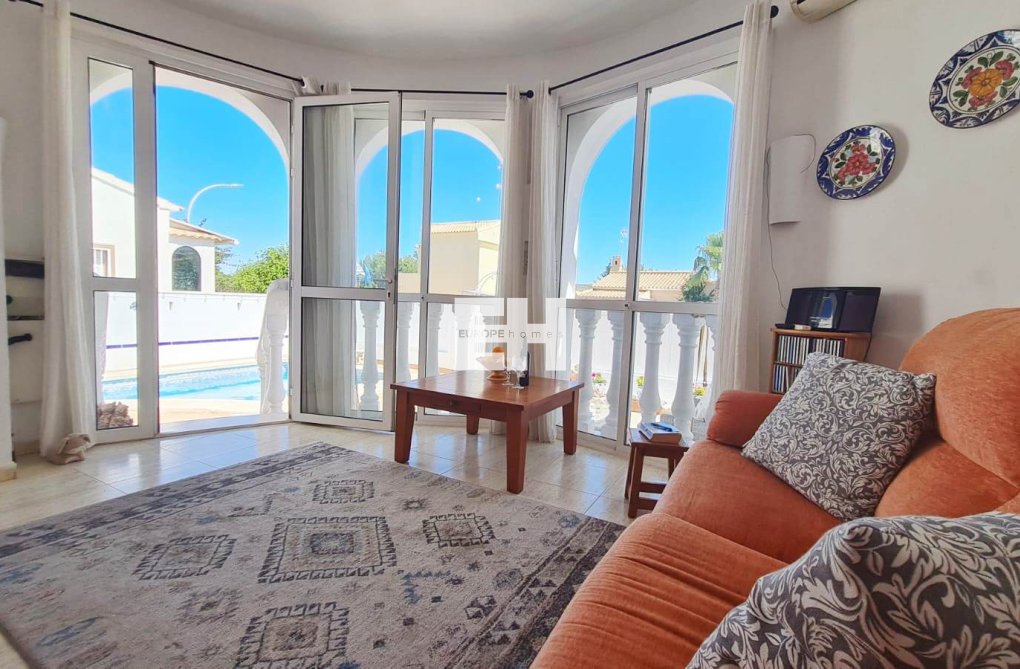 Segunda mano - villa - Orihuela Costa - Costa Blanca