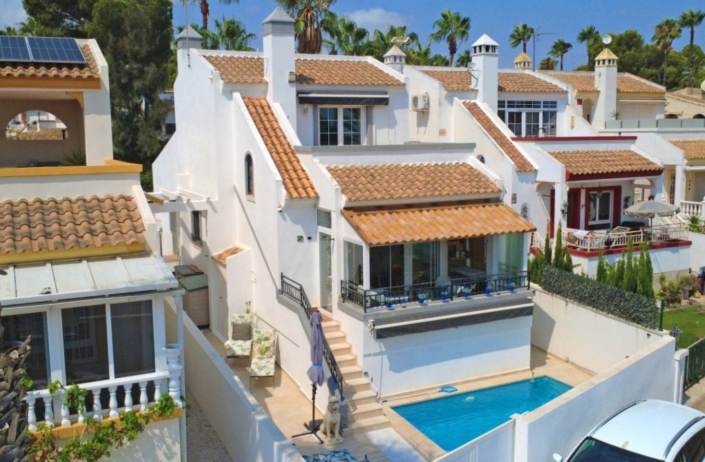 Segunda mano - villa - Orihuela Costa - Costa Blanca