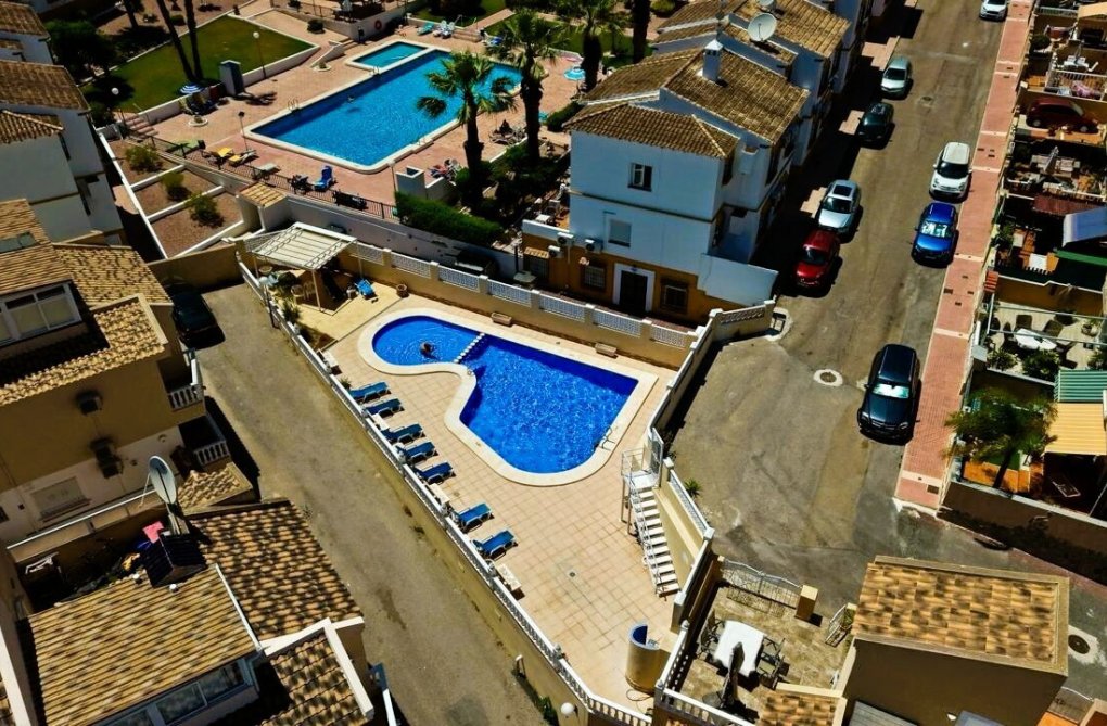 Segunda mano - villa - Orihuela Costa - Costa Blanca