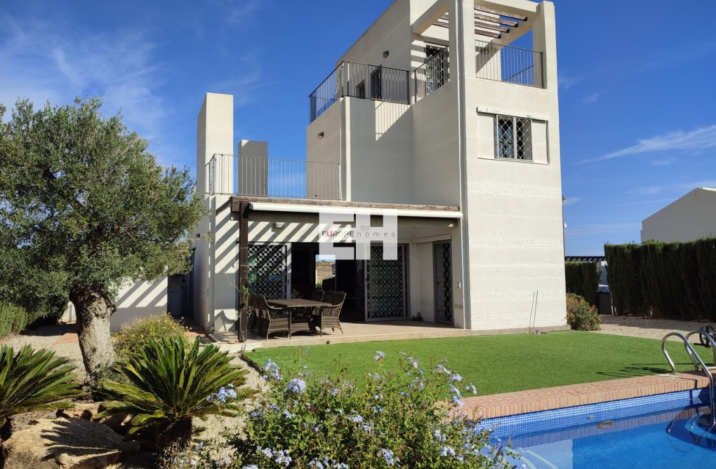 Segunda mano - villa - Peraleja Golf - Inland