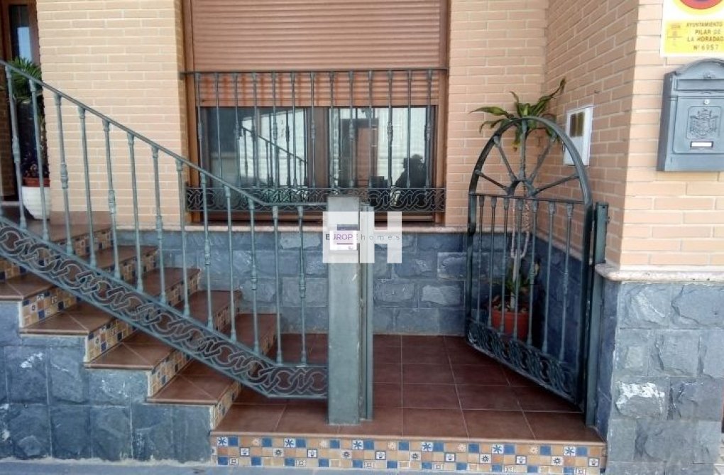 Segunda mano - villa - Pilar de la Horadada - Costa Blanca