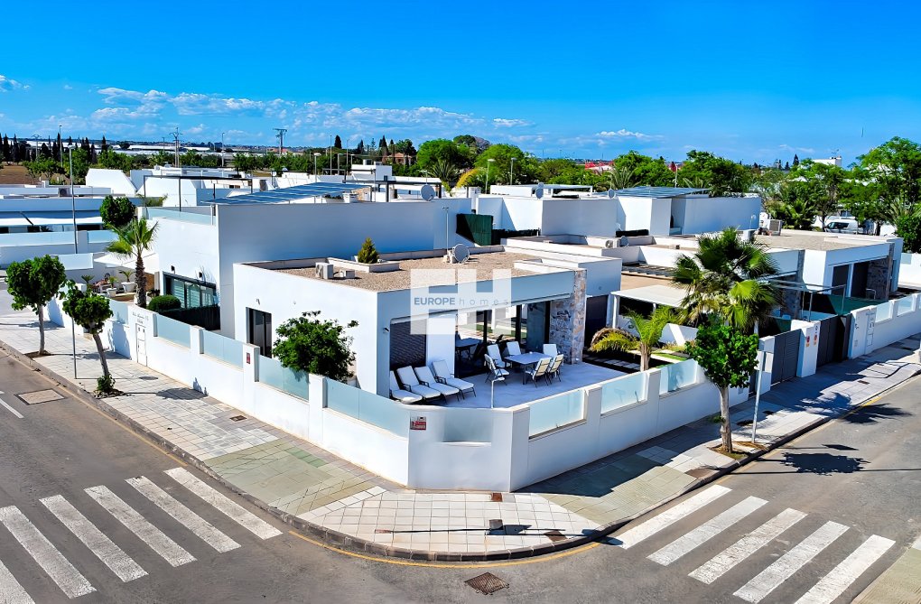 Segunda mano - villa - Pilar de la Horadada - Costa Blanca