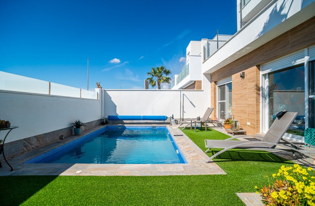 Segunda mano - villa - Pilar de la Horadada - Costa Blanca