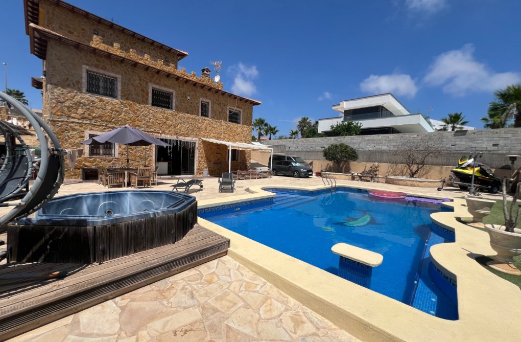 Segunda mano - villa - San Fulgencio - Costa Blanca
