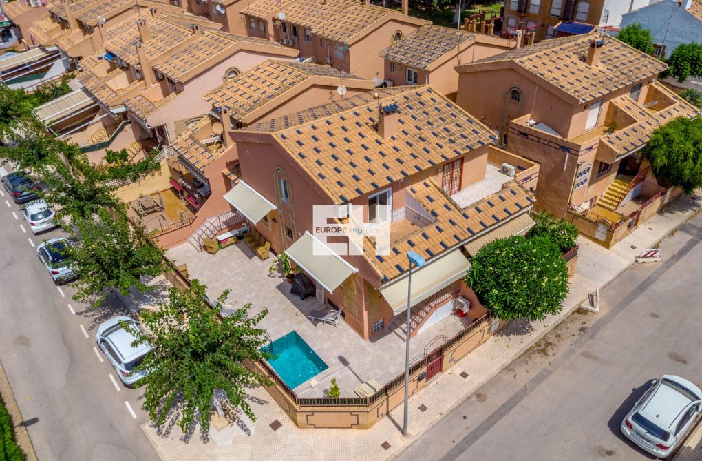 Segunda mano - villa - Torre de la Horadada - Costa Blanca
