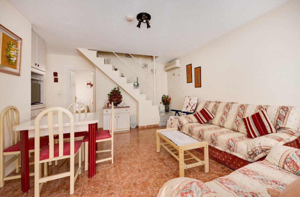 Segunda mano - villa - Torrevieja - El Limonar