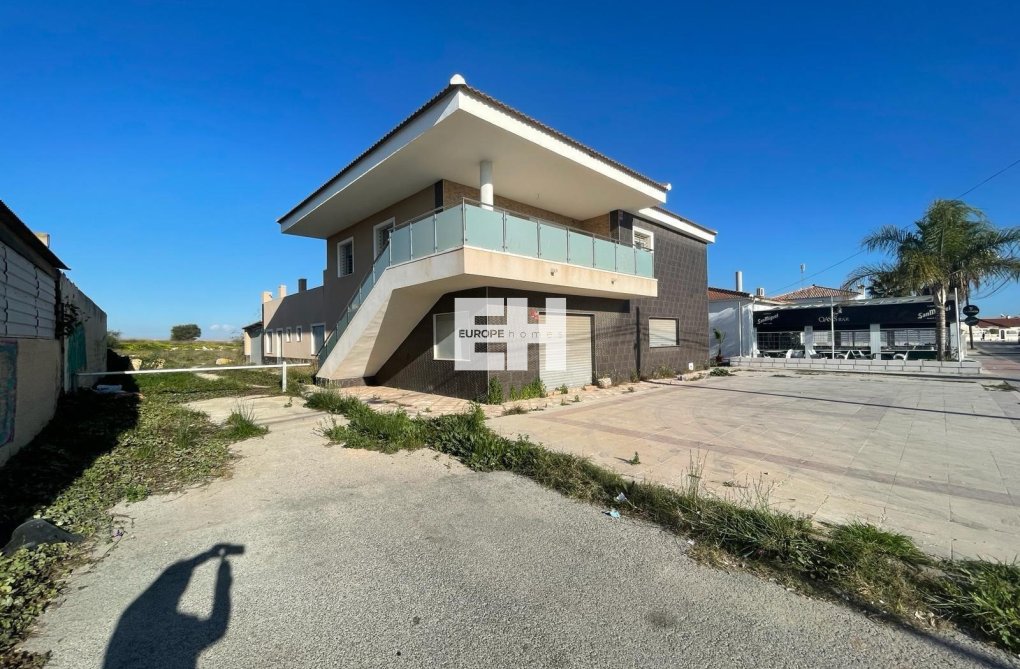 Segunda mano - villa - Torrevieja - La Siesta - El Salado - Torreta