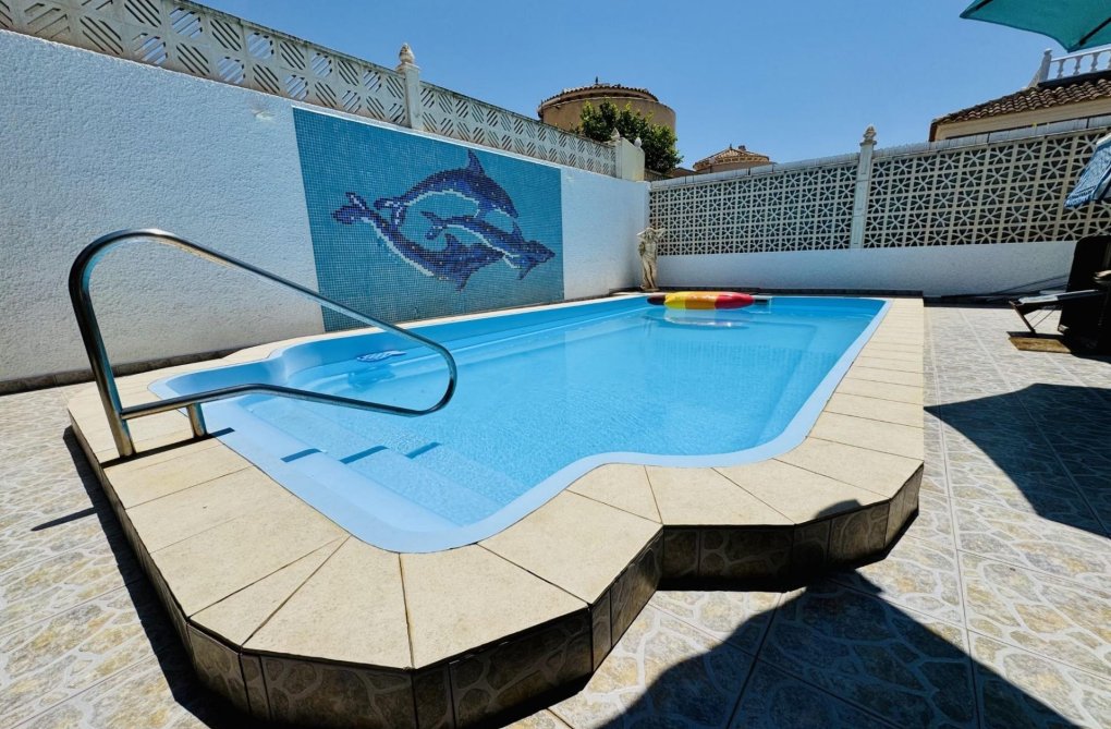 Segunda mano - villa - Torrevieja - La Siesta - El Salado - Torreta