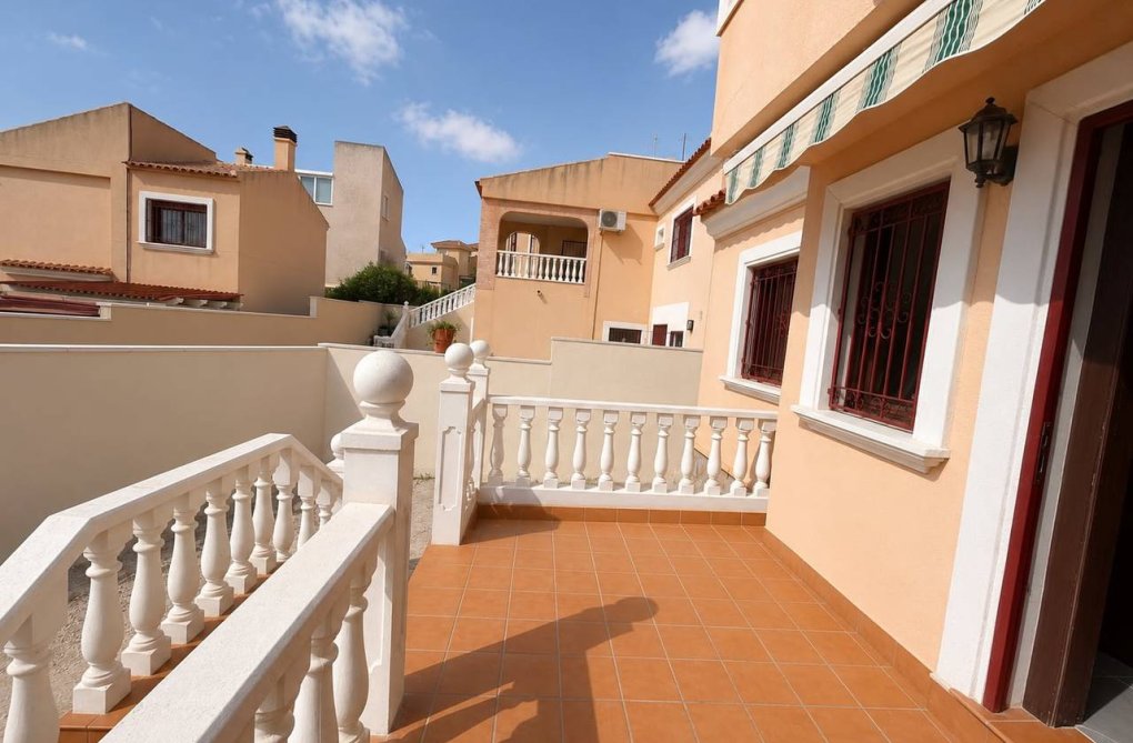 Segunda mano - villa - Villamartin - Costa Blanca