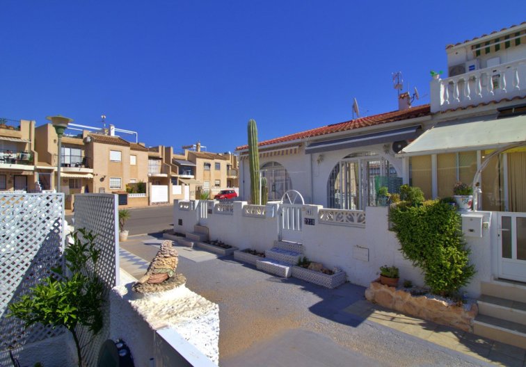 Semi Detached - Resale - Torrevieja - San Luis
